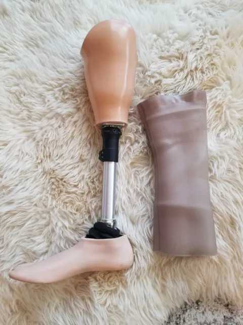 TRULIFE Below the Knee PROSTHETIC LEG Odyssey K3 Hydraulic RIGHT LEG Bulldog