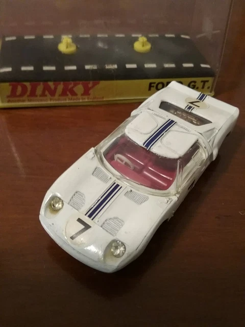 Solido et Dinky Toys - 1:43 - Lot de 5 voitures de course - Catawiki