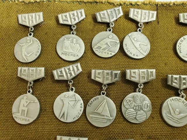 Épingle Vintage JO Lake Placid 1980 - Jeux Olympiques D'hiver États-Unis - Pin's