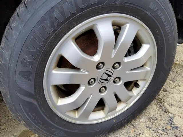 Used Wheel fits: 2006 Honda Cr-v 16x6-1/2 alloy 10 spoke Cromodora manufacturer