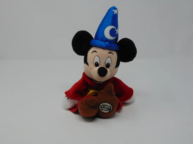 walt-disney-world-attractions-mickey-mouse-magician-sorcerer-wizard