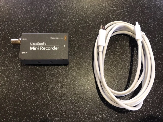 BLACKMAGIC DESIGN ULTRASTUDIO Mini Recorder 3m Thunderbolt Cable