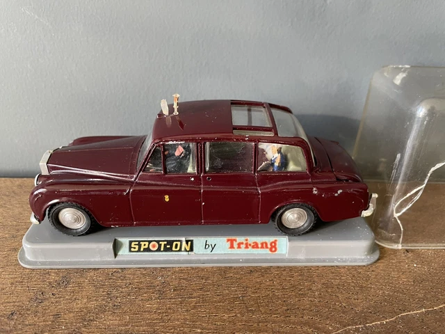 TRIANG SPOT ON Rolls Royce Phantom V, Queens Rolls Royce 260. In Case £ ...