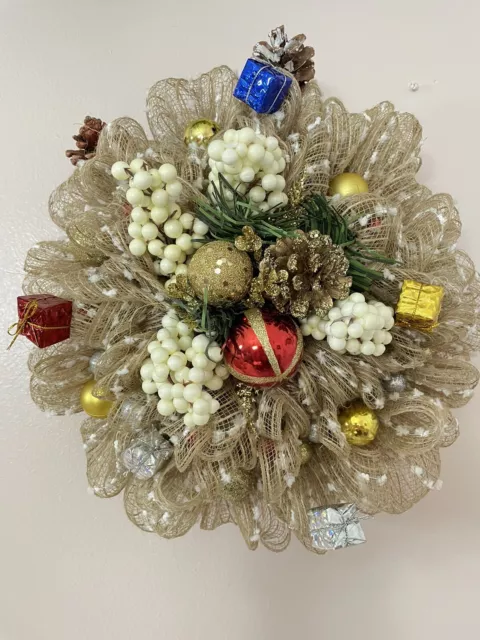 Small Hand Made Christmas ornament wreath with presents and flowers 2