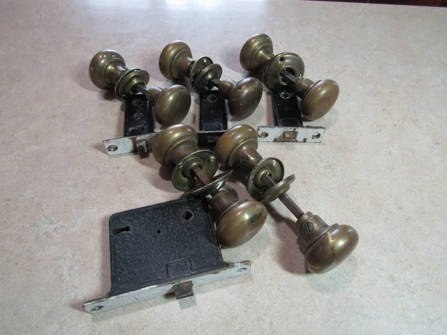 Lot of 5 pair brass doorknobs, 4 pieces door hardware sets...great vintage items