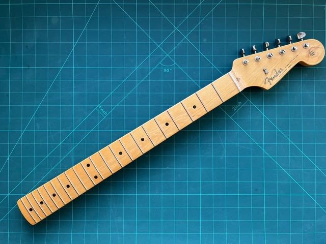 EZ Musician by KAWAIストラトS-S-Hタイプ（Electric Guitars