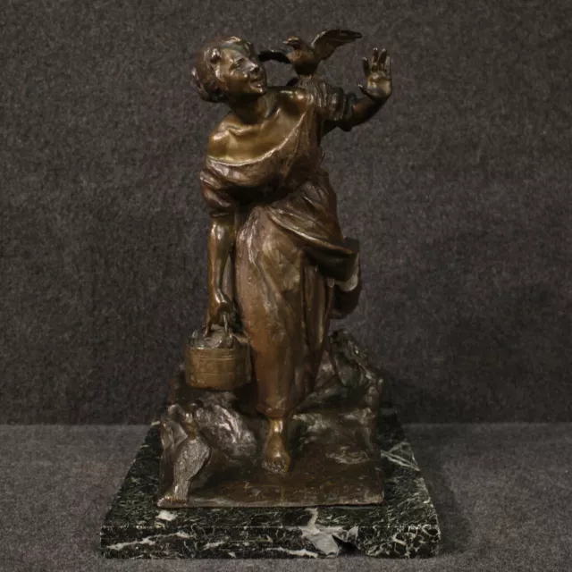 Sculpture bronze statue femme colombes collection antique 20ème siècle 3