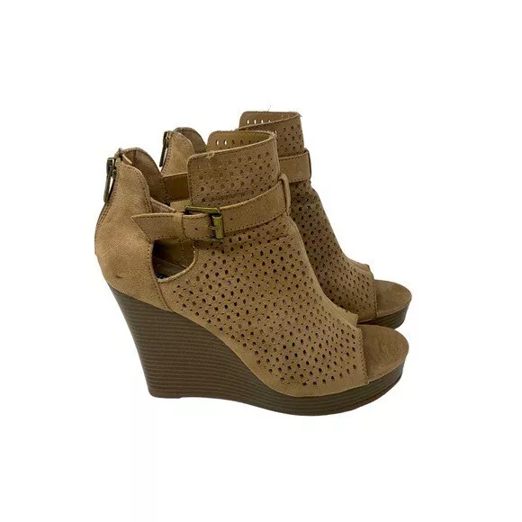 Parker & Sky Brown Suede Wedge High heel Shoes. Size 7.5