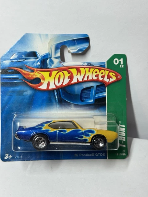 Hot Wheels Classics 1965 Pontiac GTO 1/64 - Peinture Spectraflames Rouge - Occasion