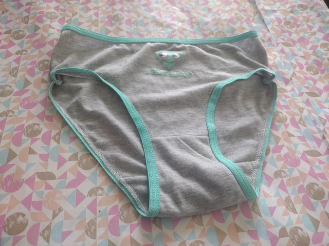 Girl's Cute Under Wear THURSDAY Size 6 NWOT!!
