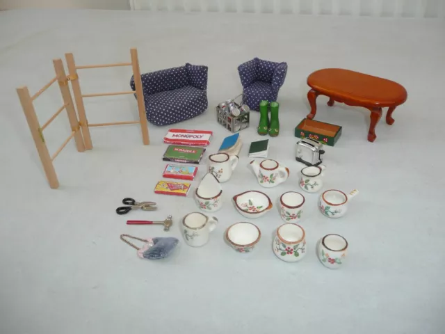 Dolls House Accessories  Bundle 2