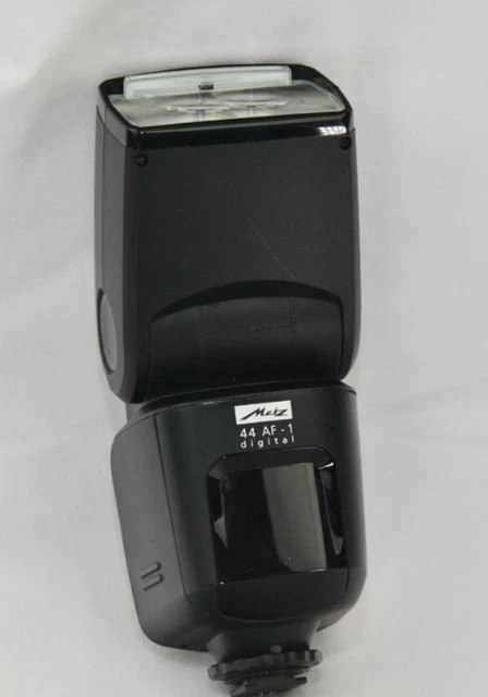Metz mecablitz 44 AF-1 Digital Electronic Flash for Canon Digital & Film Cameras