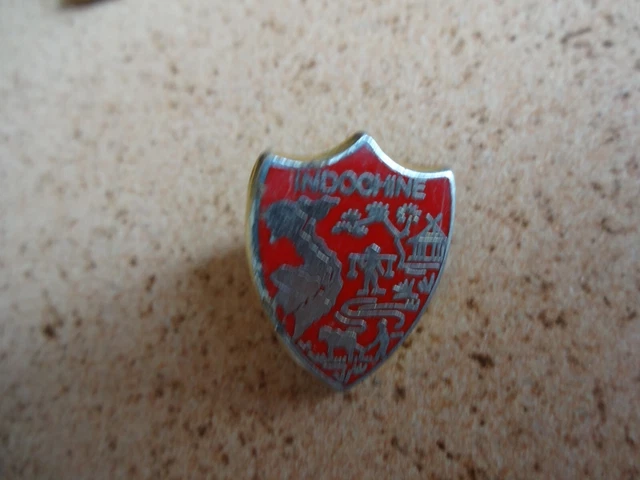 Insigne Vintage Ou Décoratif - Origine Chine, Occasion, Idéal Pour Collection Ou Customisation