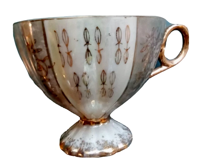 Taza de té PEDESTAL vintage hecha en Japón