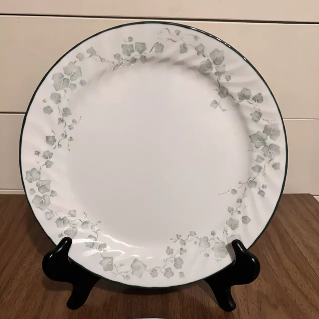 Corelle Callaway 10 1/4" Dinner Plates Lot of 4 Corning Vintage Green Ivy Swirl