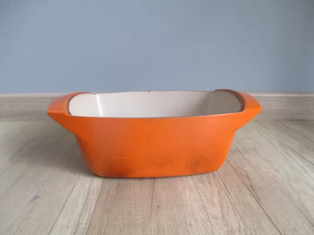 Cocotte En Fonte Émaillée orange   Le Creuset ?