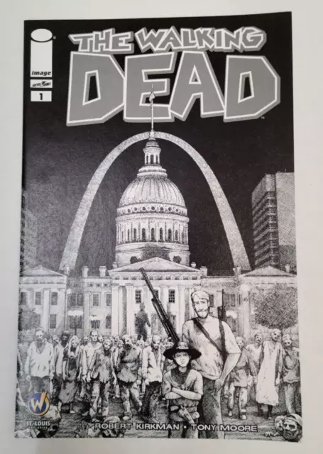 WALKING DEAD #1 St Louis 2015 B/W Wizard World Comic Con Exclusive Variant Image