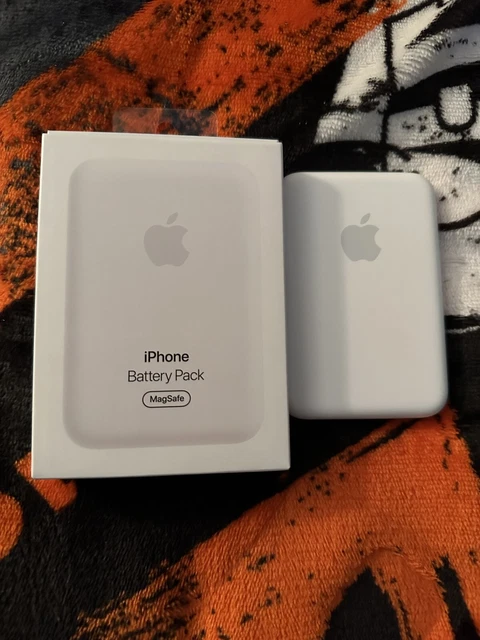 Apple MagSafe Battery Pack MJWY3AM/A for iPhone 12, iPhone 13, iPhone 14