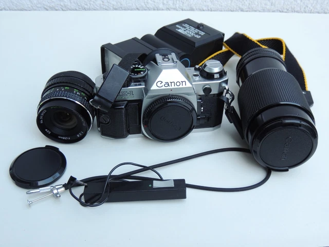 Fotocamera programma Canon AE-1 obiettivo Canon FD 70-210 mm/1,4 + obiettivo 28 mm