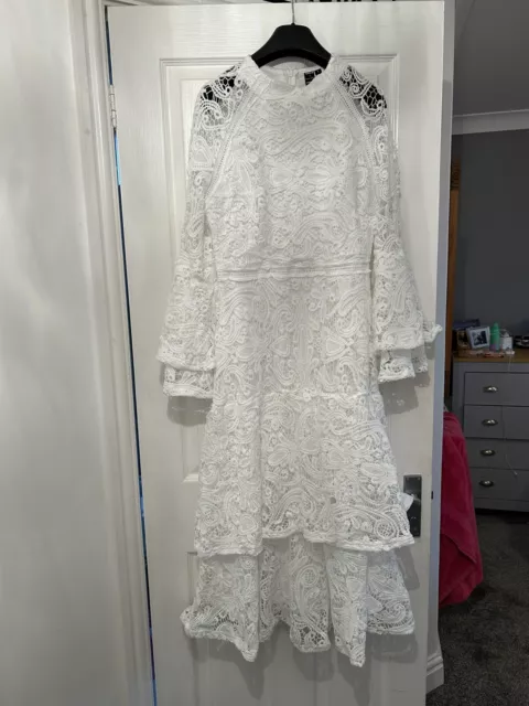 White lace wedding dress mid length size 16 BNWT