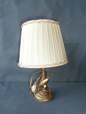 Ancienne lampe avec pied en laiton, déco vintage, old french vintage