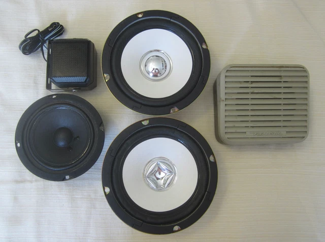 Lot of 5 Speakers,2-Fisher#TSC80704-2,1-Realistic#40-1227A,1-#55-1595,1-111-672