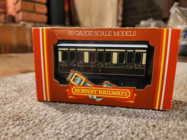 HORNBY R213 - 4 Wheel coach GWR Livery - Boxed - 00 Gauge £8.12 ...