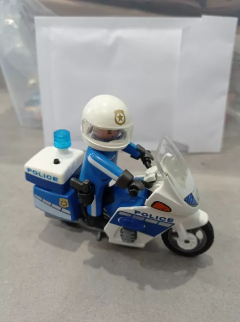 PLAYMOBIL 70570 - City Action - Policier avec voiturette et voleur moto pas  cher 