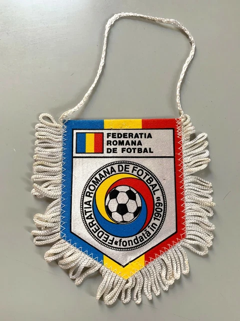 FANION WIMPEL PENNANT ancien FEDERATIA ROMANA DE FOTBAL ROUMANIE