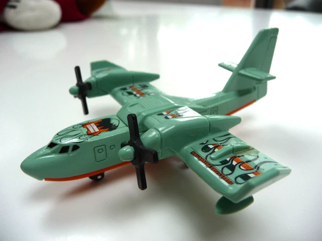 Aereo Matchbox Sky Busters P-51 Mustang In Metallo Pressofuso, Blu/argento/giallo, Con Tappetino Gioco, Dai 3 Anni