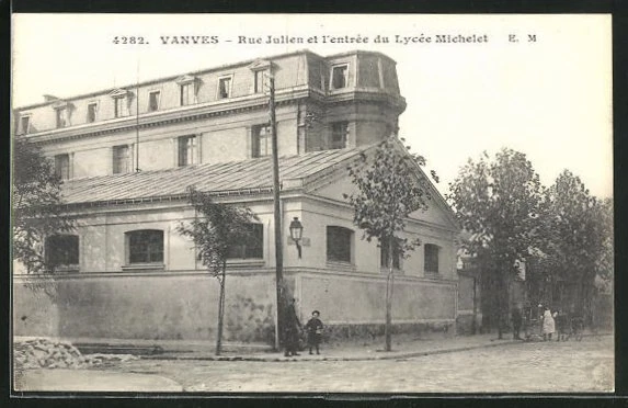 CPA Vanves, Rue Julien et l´entree du Lycee Michelet