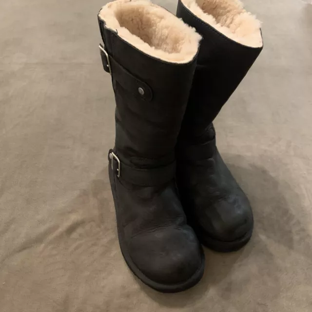 UGG Kensington Women's Black Leather Shearling Biker Boots Size 8 5678 UGG Kensington Women's Black Leather Shearling Biker Boots Size 8 5678