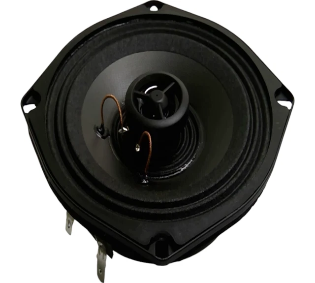 RXT-X 300 '18 OEM ACCOUSTIC SPEAKER ENCLOSURE ASS'Y RH Used