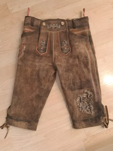 Pantaloni in pelle taglia 140