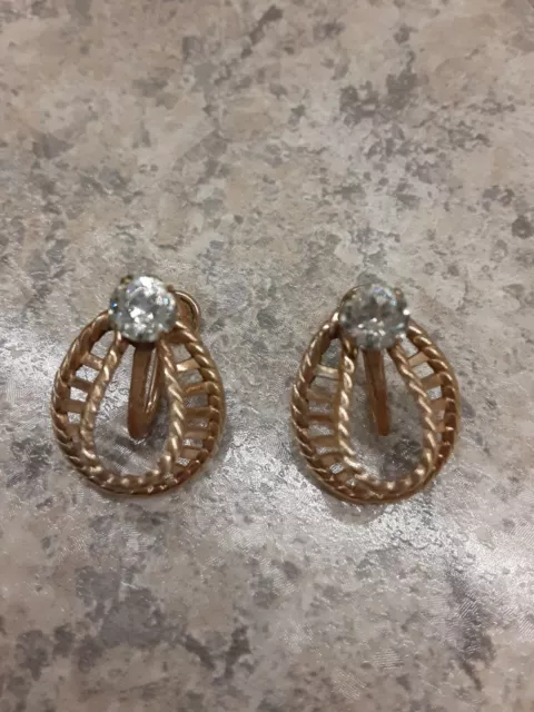Vintage Van Dell 12kt Gold Filled Screw Back Earrings Signed 3/4" Long