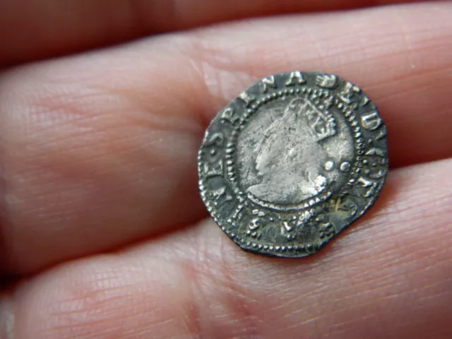 Small Post Medieval Elizabeth 1st hammered silver coin Metal detecting detector