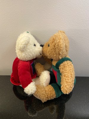 Hallmark Kissing Teddy Bears Snowflake Mistletoe Magnetic Noses Christmas