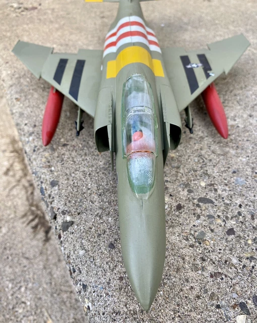 F-4 Phantom U.S.A.F. JET FIGHTER PLANE Plastic MODEL F-4 Phantom U.S.A.F. JET FIGHTER PLANE Plastic MODEL