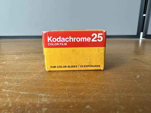 Vintage KODAK KODACHROME FILM 25 KM 135-20 COLOR SLIDE FILM EXP. 1980 NOS