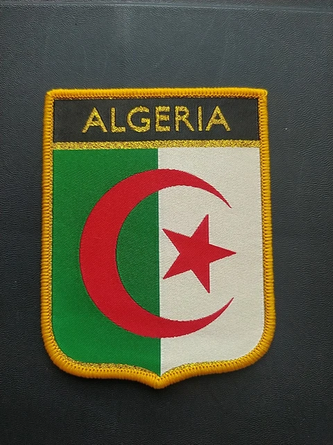 Nouveau mallot de l’équpe de football algérenne: Addas Mena mse en