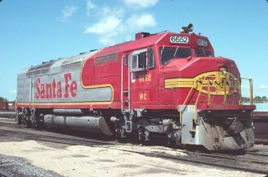 WC 6652 FP-45 (WISCONSIN CENTRAL - ATSF) --- Original Slide N T9-3