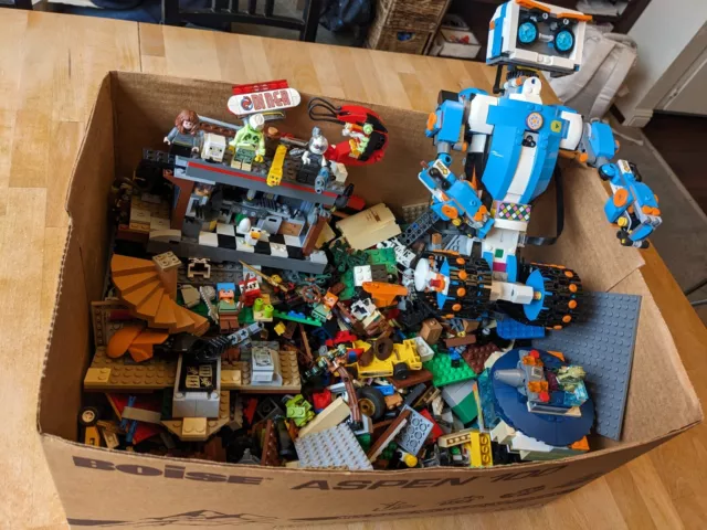 Approximately 12 Pounds LEGO Bulk Lot Bricks Parts Pieces as shown, (LEGO BOOST)