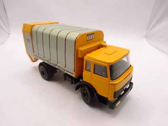 NZG Conrad : Iveco Déchets Kuka Rotopress, Métal, Maßstab 1:50 (SSK82)