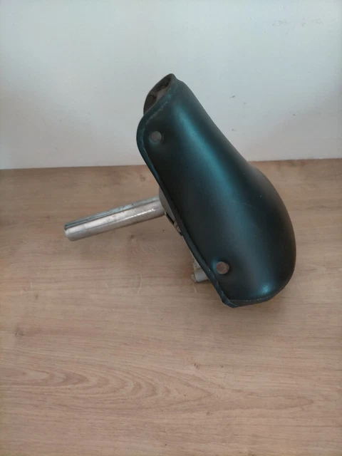 ANCIENNE SELLE MOBYLETTE Motobecane Reydel EUR 30,00 - FR