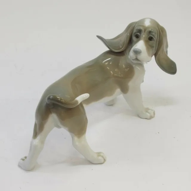 Lladro Basset Hound #1066 Figurine 8-inch Porcelain Dog Ornament Spain Unboxed