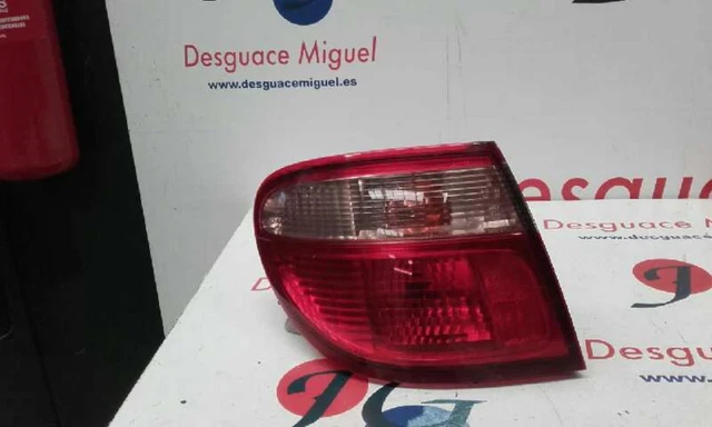 Feu Arrière Gauche Pour Nissan Almera N16/E Visia 2005 - Pièce D'occasion - Référence Vérifiée
