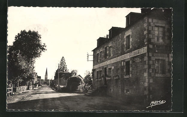 CPA St-Michel-des-Andaines, L´Hostellerie du Cheval Noir 1951