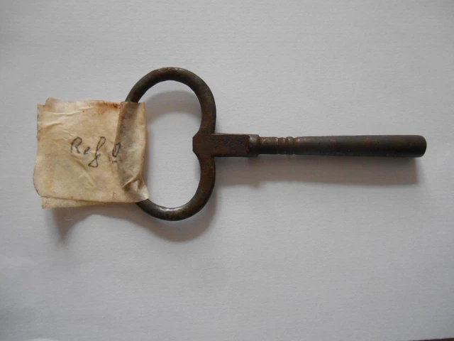 Clé Papillon Pour Remonter Les Horloges Pendules - N°4 (3,25 Mm) - Neuf, Fabriqué En Allemagne
