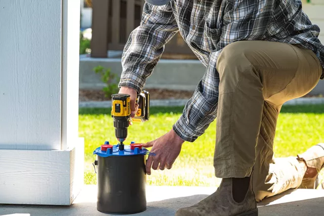 Paint Gallon Can Mixer (1 Gal) Professional LidStir- Reusable 1 Gallon Shaker 2