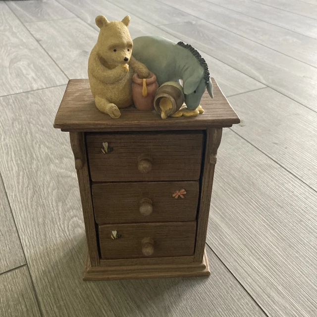 DISNEY BORDER FINE Arts Classic Winnie the Pooh Chest of Drawers Brown